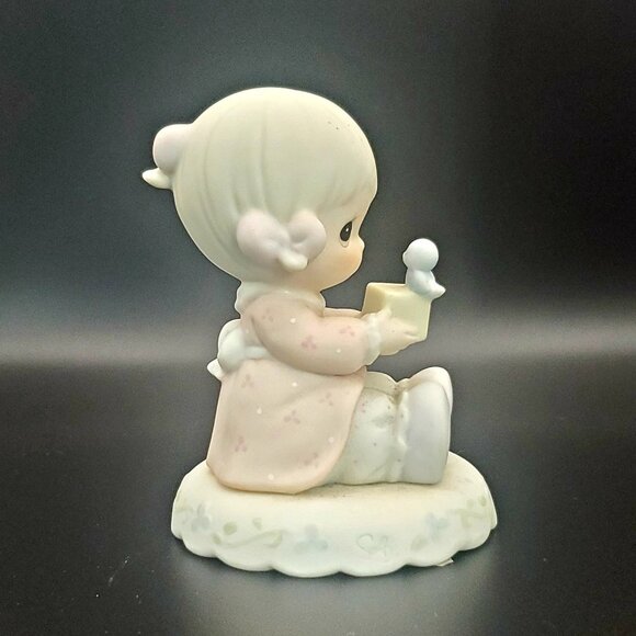 Precious Moments GROWING IN GRACE, AGE TWO Ceramic Collectible Figurine 1994 - Picture 3 of 6